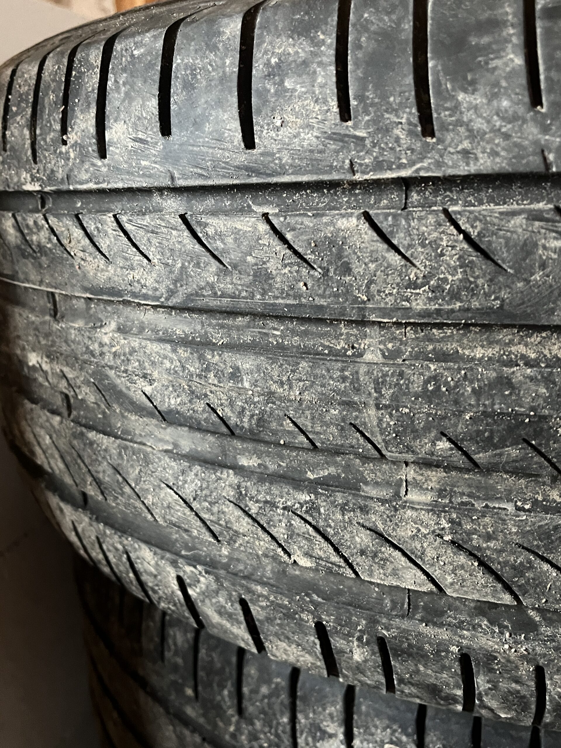 235/60 R18 103V PIRELLI (4tk)