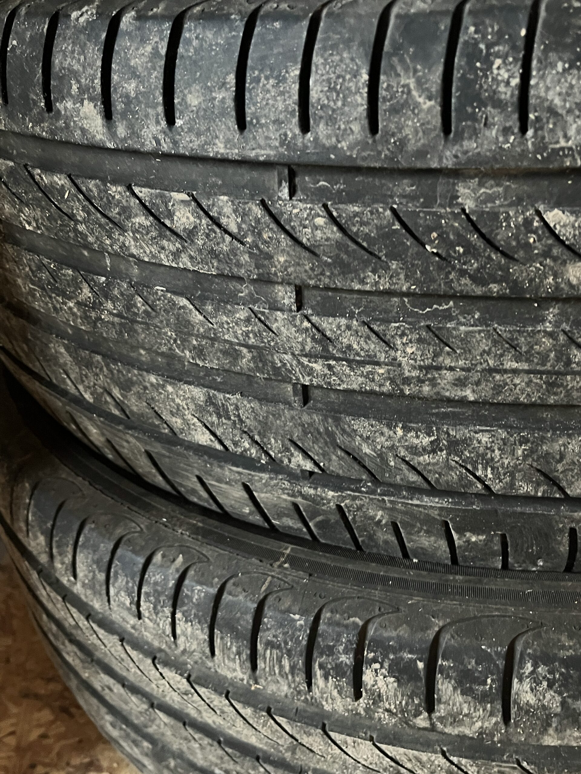235/60 R18 103V PIRELLI (4tk)