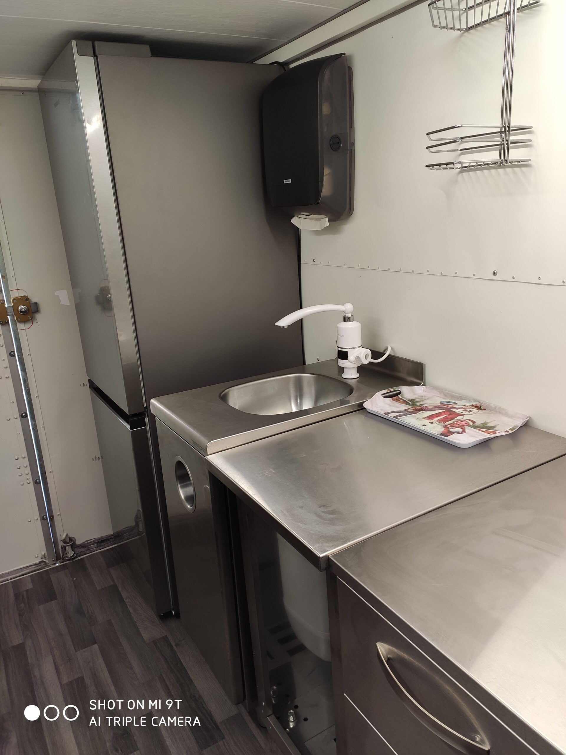 MÜÜGIKIOSK, Toidukiosk ratastel