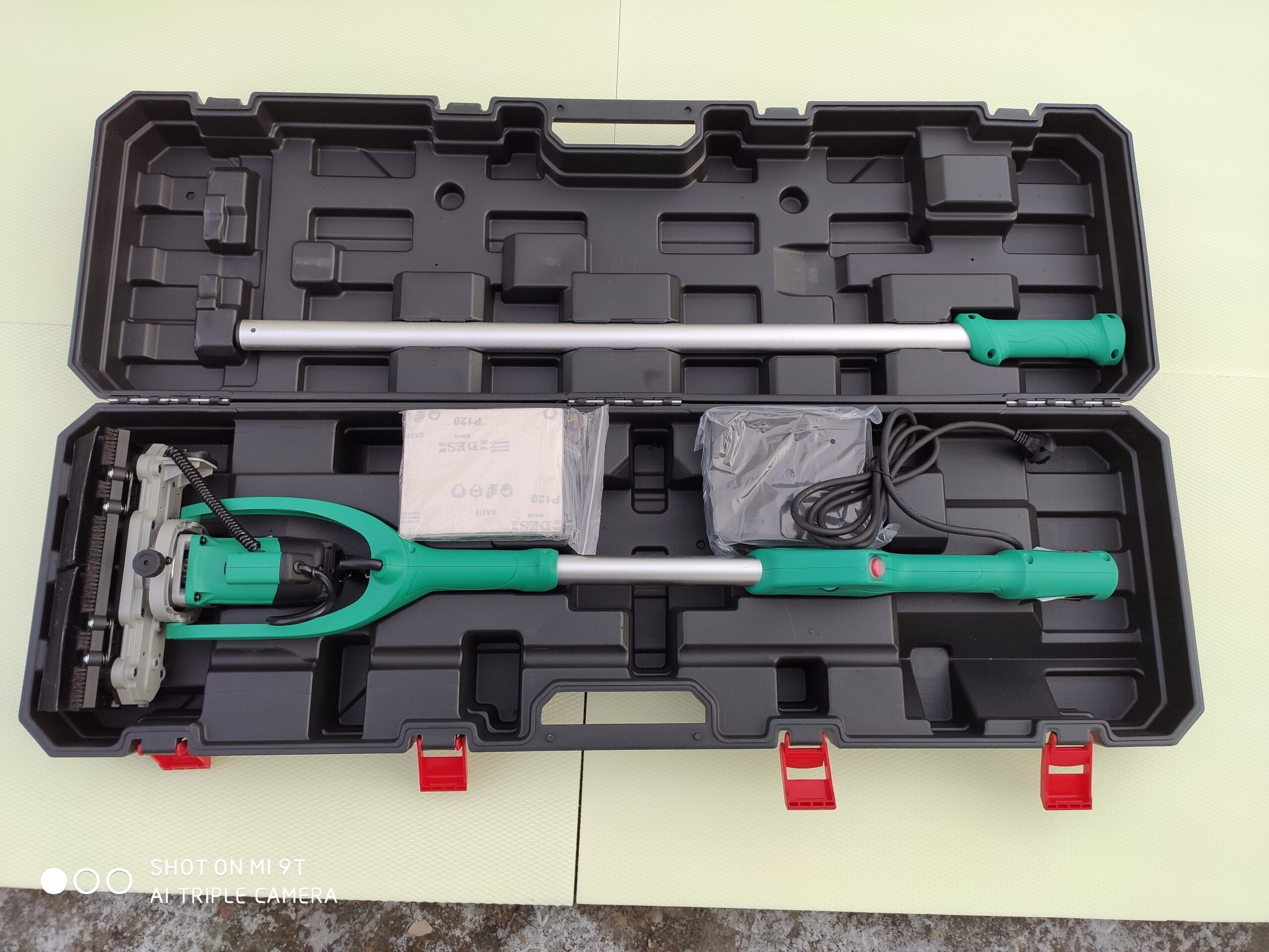 BR-8311 700W kolmnurkne kipsplaadi lihvija