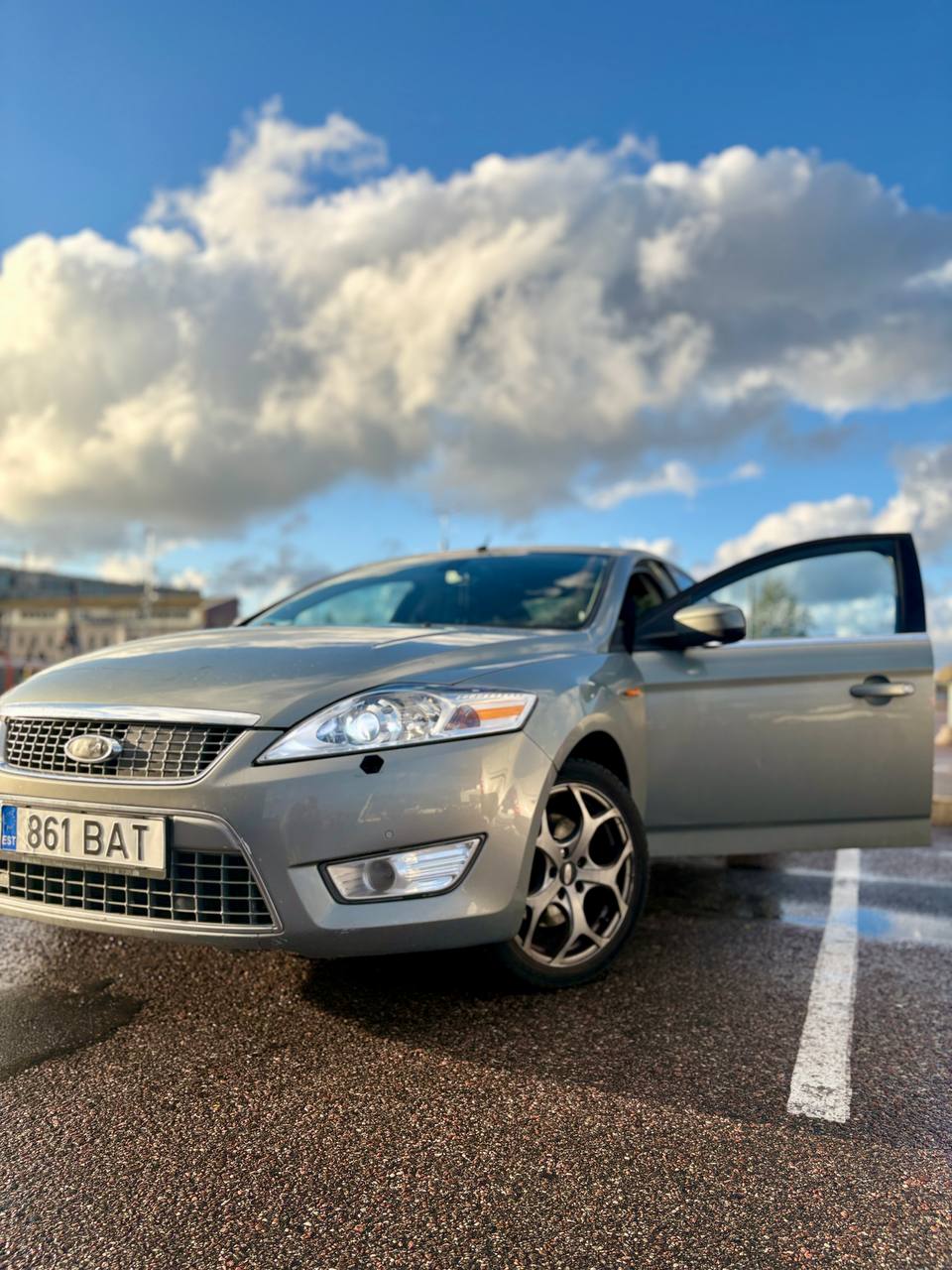 Müüa Ford